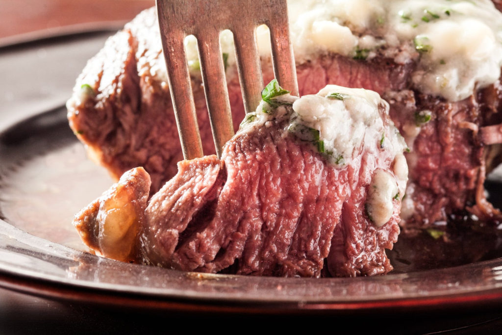 Blue Cheese Crusted Filet Mignon Recipe